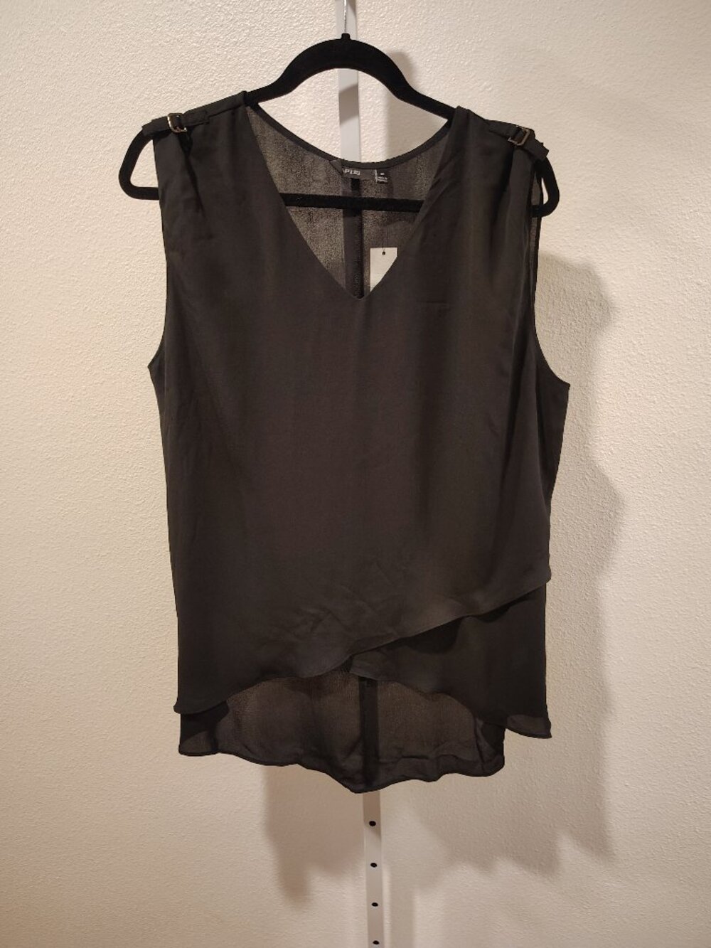 Apt. 9 Women's Short Sleeve Crossover Black Top Size XL NWT Polyester V-Neck